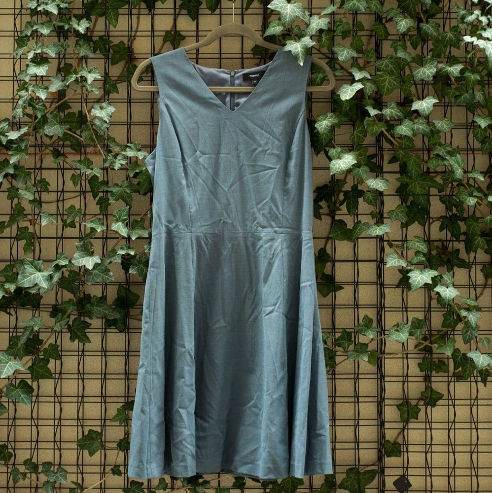 Liquidation : Theory shift dress